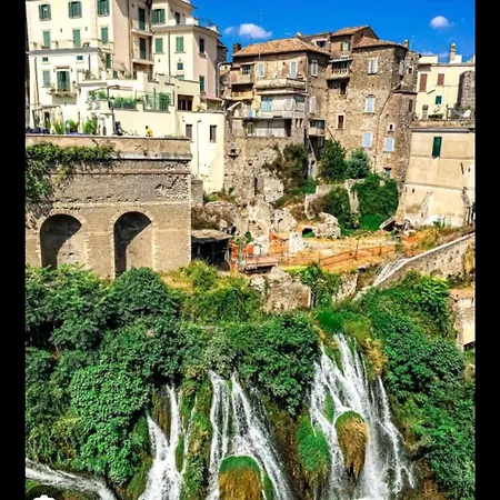 Taverna Relais شقة Marco Simone